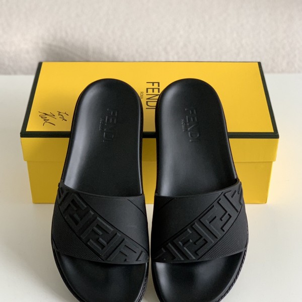 Fendi slippers
