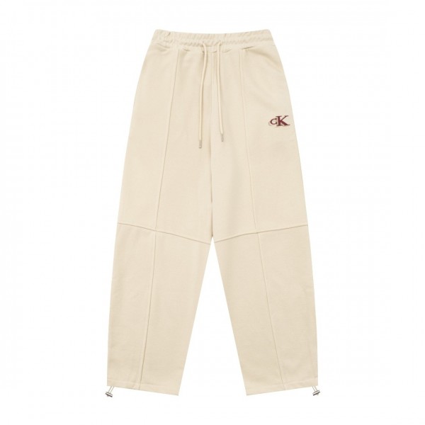 「#1605」Calvin Klein embroidered logo two piece cream sweatpants