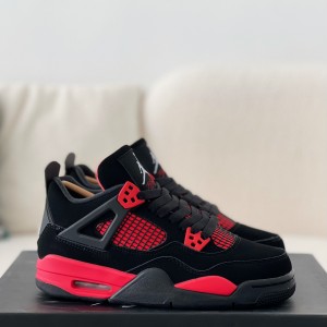 「#1617」 Jordan 4 Red Thunder