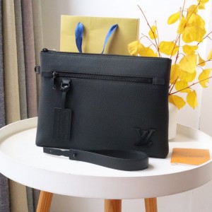 「#1662」LOUIS VUITTON logo calfskin protective case clutch 30*22*5cm