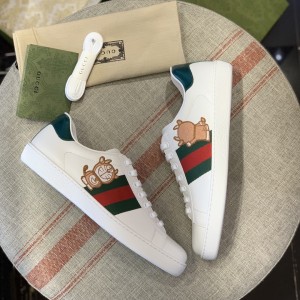「#284」Gucci sneakers Support chip phone sensing