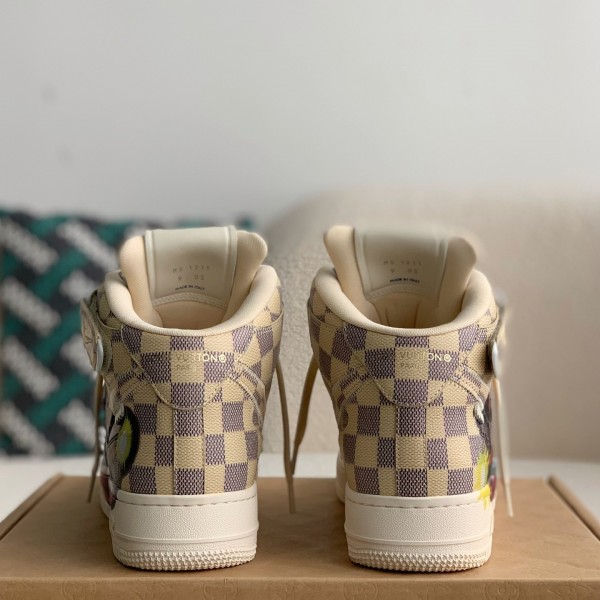 LOUIS VUITTON X NIKE AIR FORCE 1 high Sneaker
