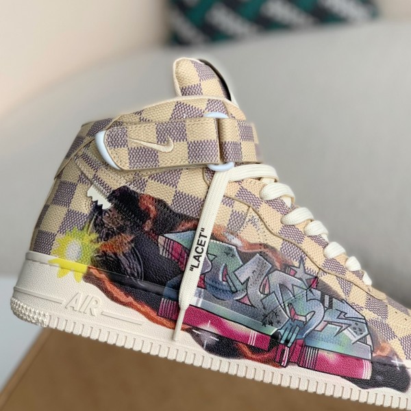 LOUIS VUITTON X NIKE AIR FORCE 1 high Sneaker