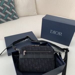 「#1678」DIOR Men's SAFARI Messenger Bag, Top Quality Size: 22 * 15 * 6cm