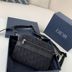 「#1678」DIOR Men's SAFARI Messenger Bag, Top Quality Size: 22 * 15 * 6cm