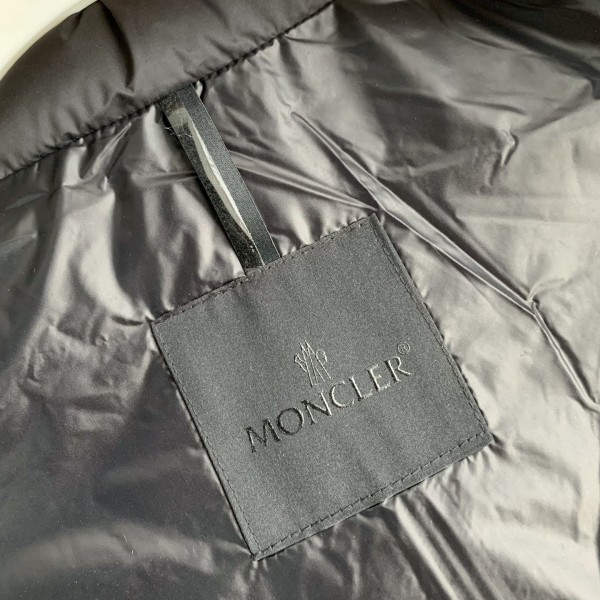 Moncler Short  men