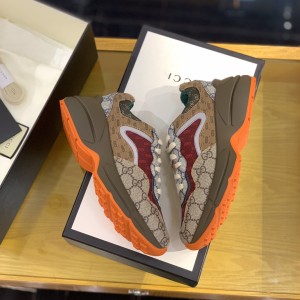 「#329」Gucci Retro Clunky Sneaker