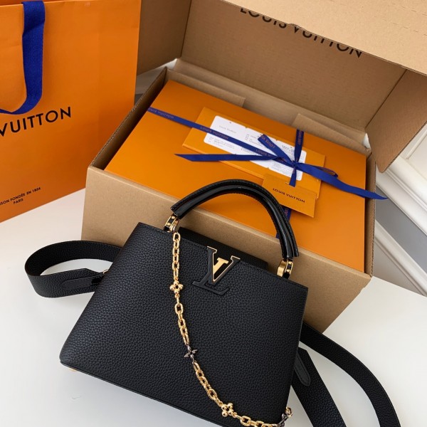 LOUIS VUITTON Capucines mini frame M59065 size26.5*17.5*9cm