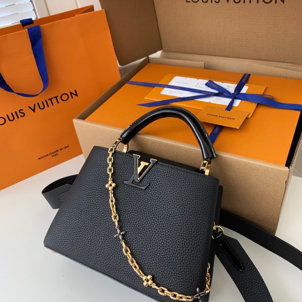 LOUIS VUITTON Capucines mini frame M59065 size26.5*17.5*9cm