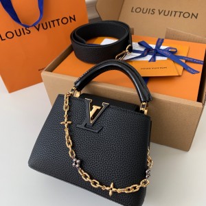 「#440」LOUIS VUITTON Capucines mini frame M80239 size:21*14*8cm