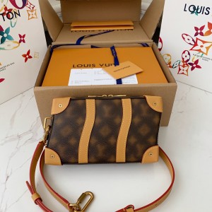 「#449」LOUIS VUITTON SOFT TRUNK frame  SIZE:22.5*14*5cm