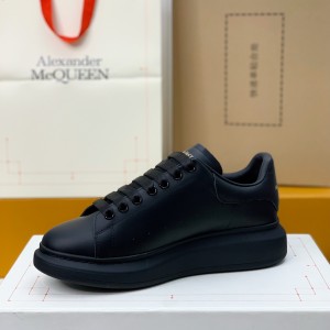 「#454」Alexander McQueen versatile Sneakers