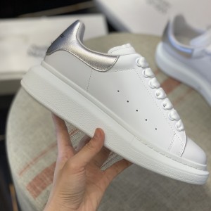 「#462」Alexander McQueen MQ silvery cowhide tail Sneakers
