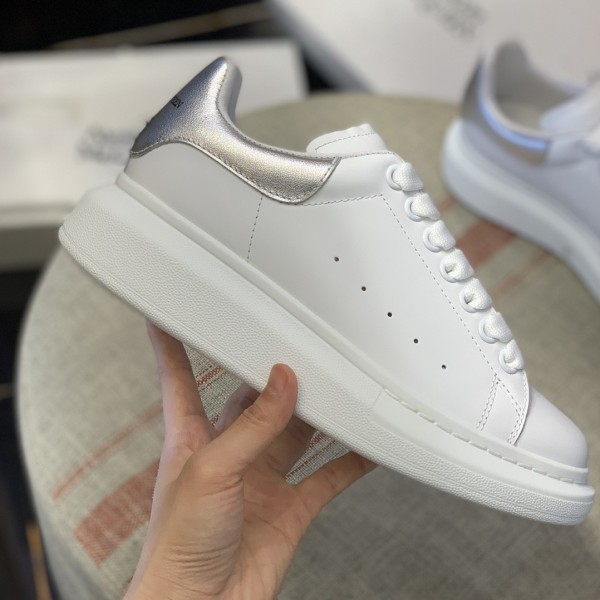 「#462」Alexander McQueen MQ silvery cowhide tail Sneakers
