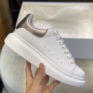 「#479」Alexander McQueen MQ gun-black tail Sneakers