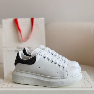 「#484」Alexander McQueen MQ Dark grey velvet tail Sneakers