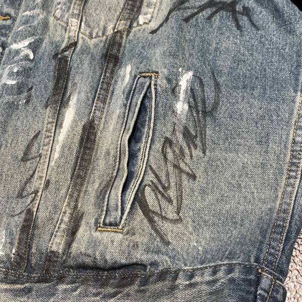 Balenciaga Lapel graffiti denim jacket