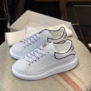 「#511」Alexander McQueen MQ  white film tail Sneakers