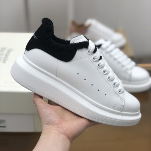 「#518」Alexander McQueen MQ Black velvet Lining Sneakers