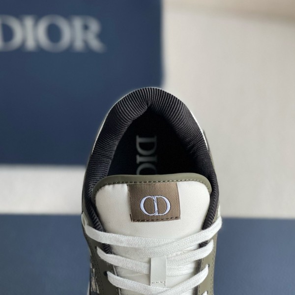 DIOR HIGH LEVEL B27 Sneaker
