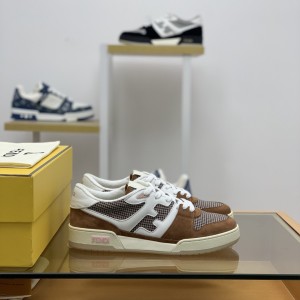 「#538」FENDI retro Sneakers
