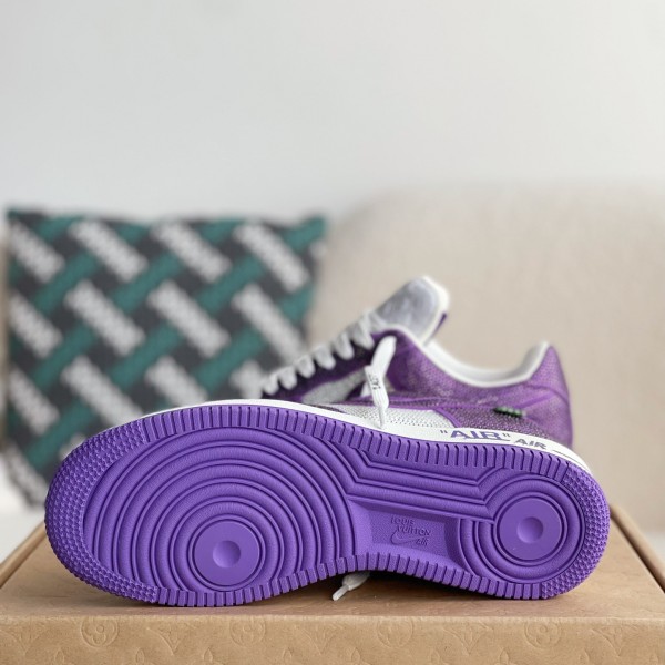 LOUIS VUITTON × NIKE AIR FORCE 1 SNEAKER
