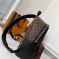 「#2027」Louis Vuitton 24s New DISCOverY Small Backpack M46684, Top Quality   ​Size: 29 * 38 * 20cm
