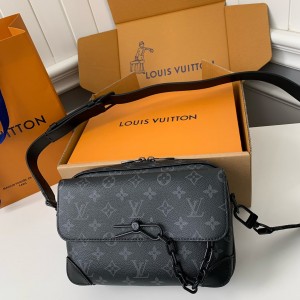 「#2030」Louis Vuitton AutumnWinter New STEAMER Black Flower Messenger Bag M46795, Top Quality