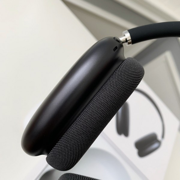 Apple AirPods Max
