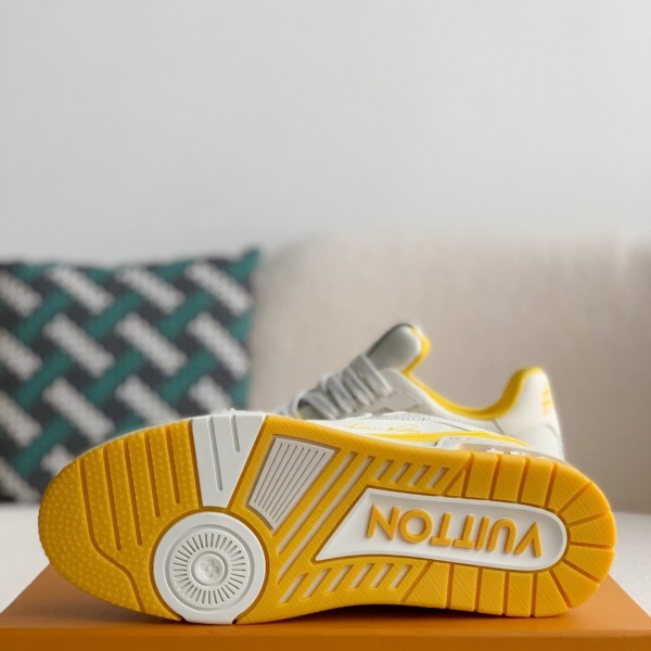LOUIS VUITTON TRAINER Sneakers