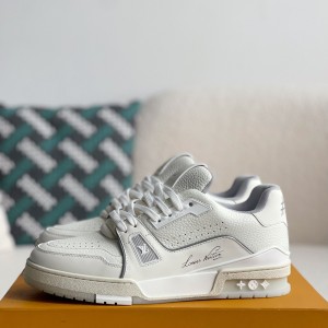 「#2082」LOUIS VUITTON TRAINER  Sneakers