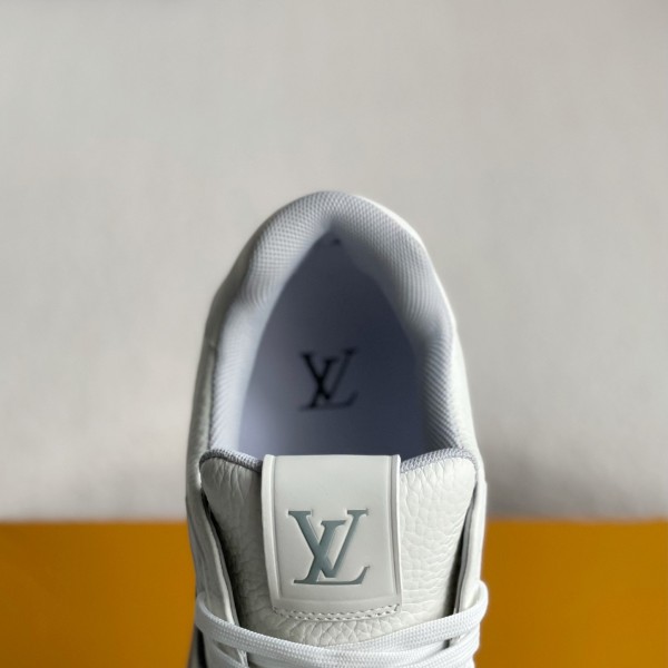 LOUIS VUITTON TRAINER  Sneakers