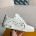 「#2082」LOUIS VUITTON TRAINER  Sneakers