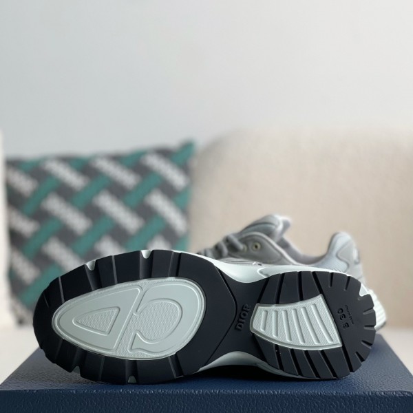 DIOR NEW ARRIVAL B30 Clunky Sneaker