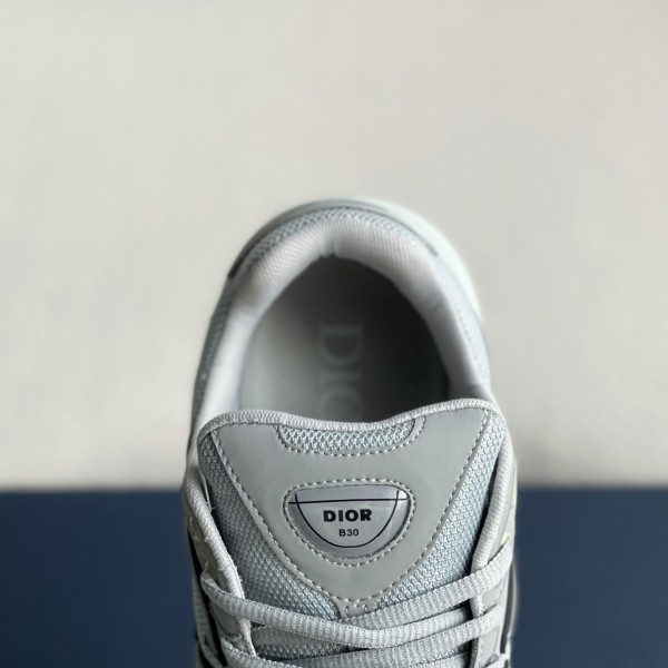 DIOR NEW ARRIVAL B30 Clunky Sneaker