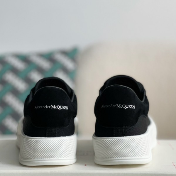 Alexander McQueen versatile Sneakers