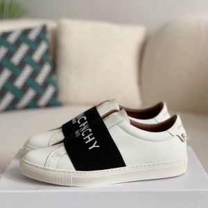 「#572」Givenchy Urban Street Sneakers