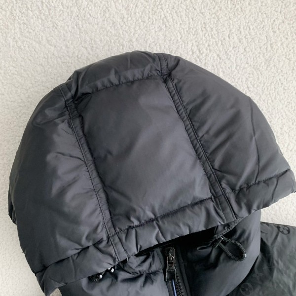 LOUIS VUITTON Logo Down Jacket