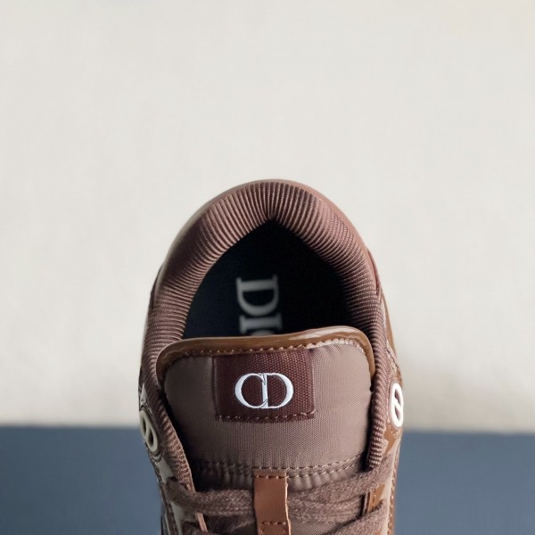 DIOR HIGH LEVEL B27 Sneaker