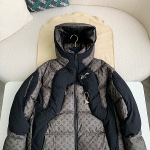 「#2132」Louis Vuitton 24S warm color changing fabric men's down jacket