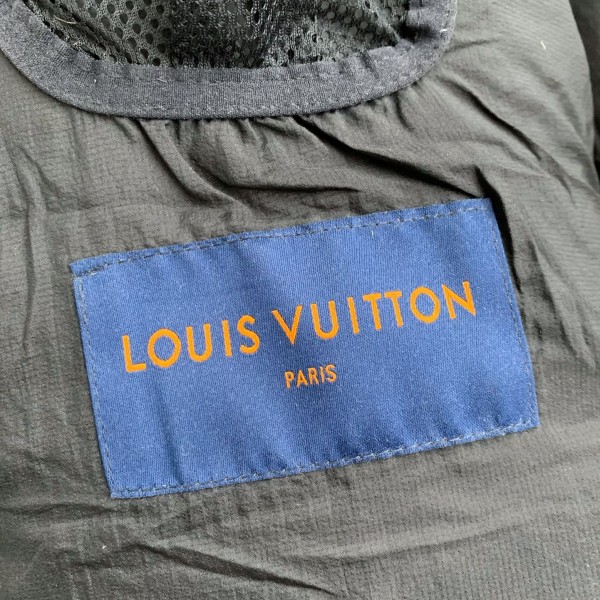 Louis Vuitton 24S warm color changing fabric men