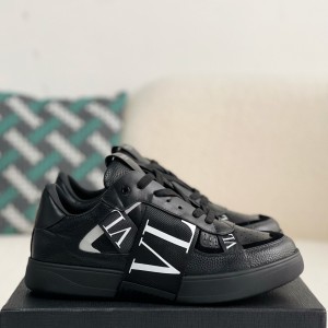 「#601」Valentino sneakers