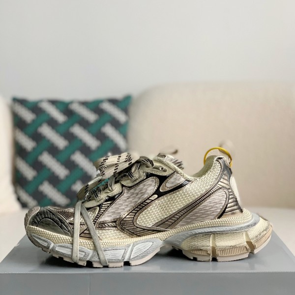 Balenciaga Runner Sneakers