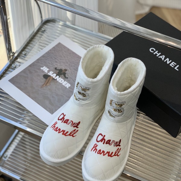「#636」Chanel Snow boots FW style