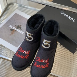 「#637」Chanel Snow boots FW style