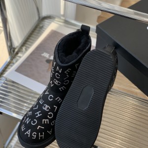 「#639」Chanel Snow boots FW style