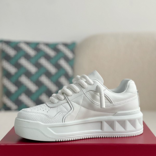 Valentino one stud sneakers