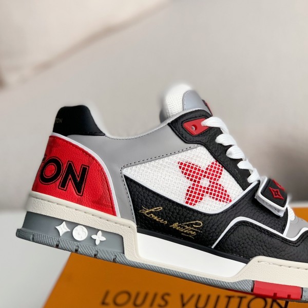 LOUIS VUITTON TRAINER Sneakers