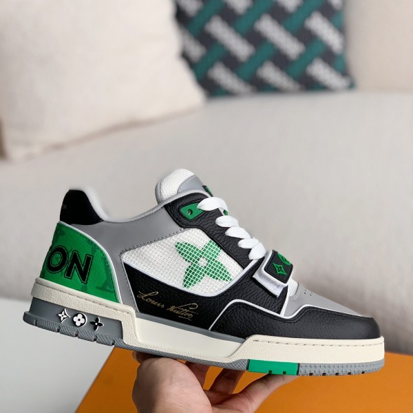 LOUIS VUITTON TRAINER Sneakers