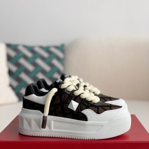 「#2257」Valentino One Stud Sneakers